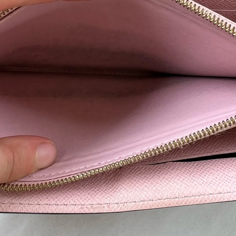 Louis Vuitton Sarah Damier Ebene Wallet - Picture 8 of 9